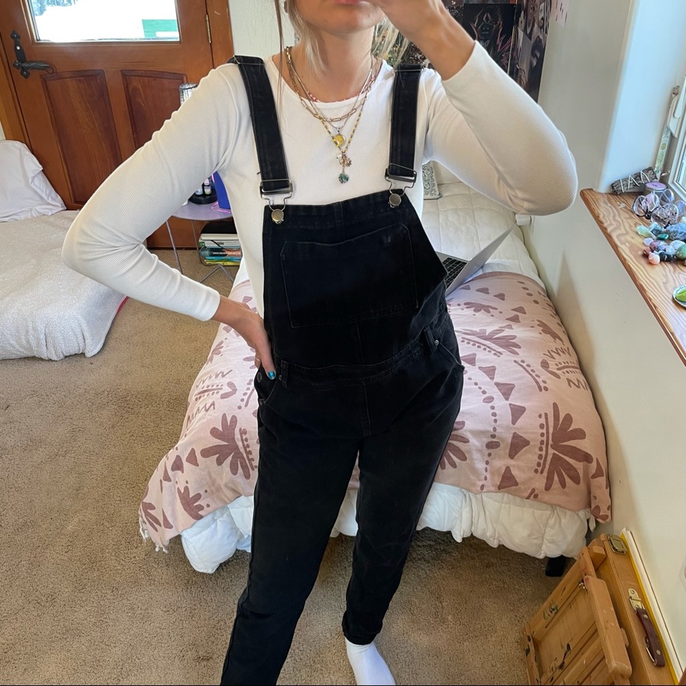 Boohoo black denim overalls